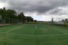 Tenniskenttä